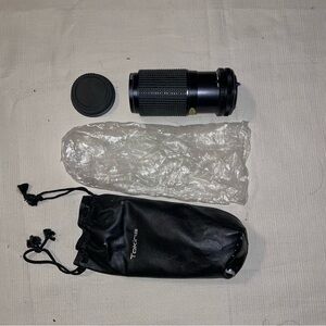 TOKINA Black Zoom Lens with Essential Accessories